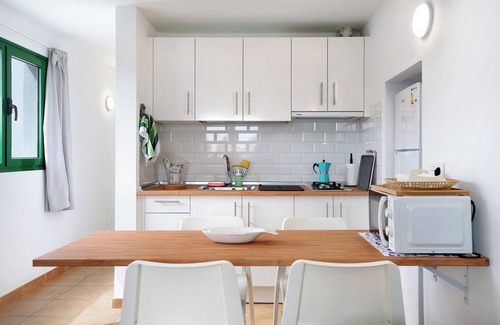 Tinajo House | Vacation Home 'San Roque 2' with Mountain View and Wi-Fi