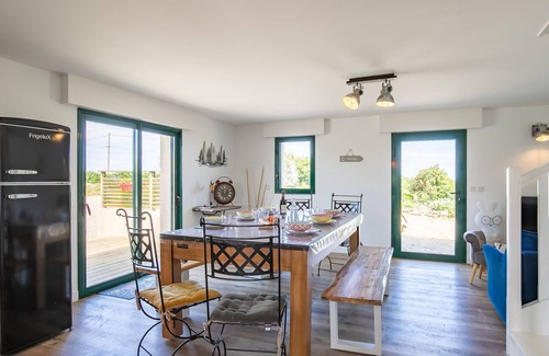 Guimaec House | Vacation home Ty Man by Interhome