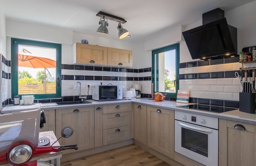 Guimaec House | Vacation home Ty Man by Interhome