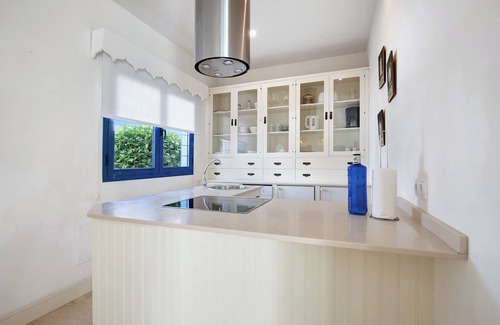 Geafond Villa | Vacation Home "Villa 87" with Mountain View, Pool & Wi-Fi