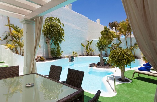 Geafond Villa | Vacation Home "Villa 82" with Mountain View, Pool & Wi-Fi