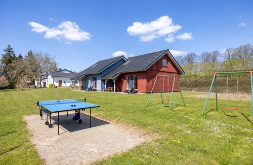 Schmadebeck House | Vacation home Wiebke - Baltic Sea country vacation on the vacation farm OFC 21
