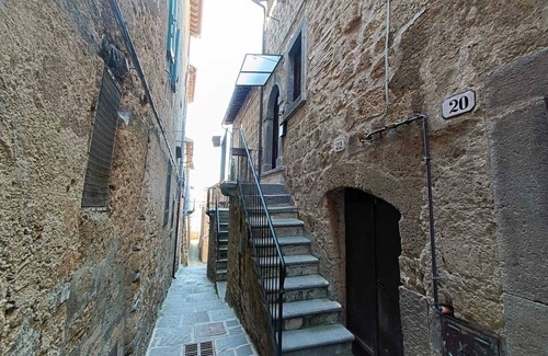 Bagnoregio Apartment | Vacation House Porta di Valle
