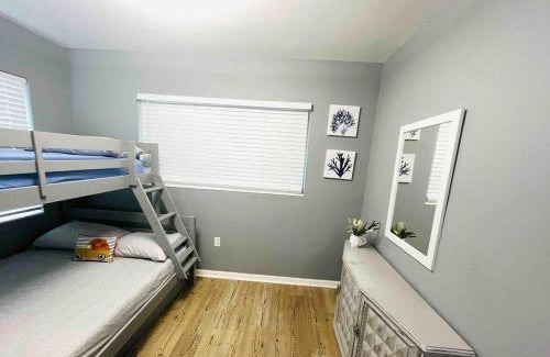 South Bradenton House | Vacation House with Heated Pool in Bradenton!