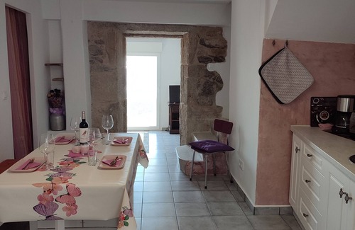 Oia Apartment | Vacation in nature between the mountains and the sea