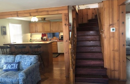 Berlin House | Vacation in Paradise: Spacious Four Bedroom Waterfront Cottage that has it All.