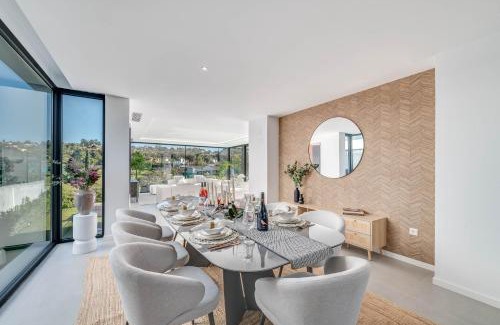 New Golden Mile Villa | VACATION MARBELLA I Villa Chic, Cutting-Edge Amenities, Private Heated Infinity Pool, Golf Front Location, Cinema Room