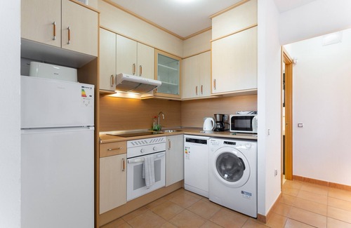La Oliva Apartment | Vacation 'Punta Calma' with Sea View, Shared Pool and Wi-Fi