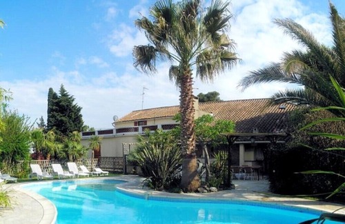 Argeliers House | Vacation rental 7 bedrooms 16 people