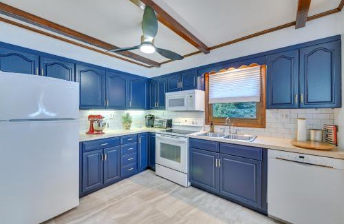 Windham House | Vacation Rental Home about 2 Mi to Windham Mountain!