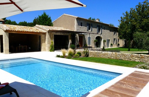 Eyguieres Villa | Vacation rental house with pool EYGUIERES LS1-195