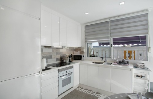 Arguineguin Apartment | Vacation Studio 'Estrella Del Mar Amazing Loft Casa' with Mountain View