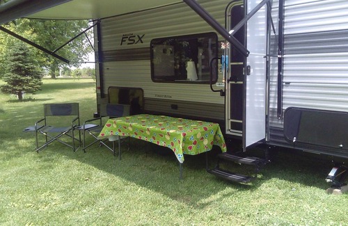 Omro House | Vacation/Travel Rental-Brand New Camper