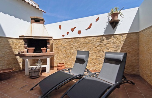 Telde Villa | Vacation Villa 'Casa La Herradura' with Sea View, Private Terrace and Wi-Fi