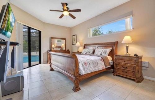 Legacy Park Villa | Vacation Villa with Private Pool in Davenport, Florida