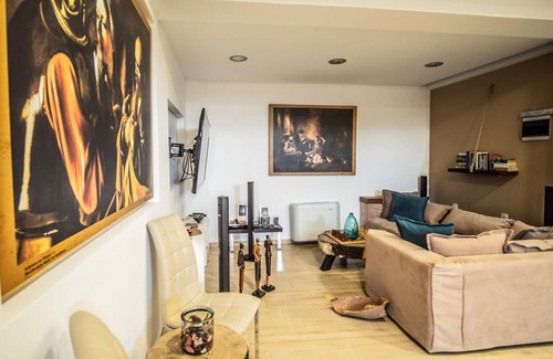 Milatos House | Vacationers of all ages will feel right at home in this great vacation home, which has been very tas