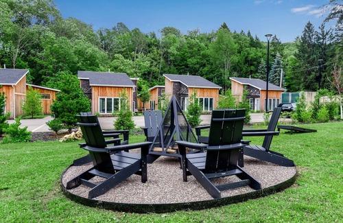 Ellicottville House | Vail Bungalow
