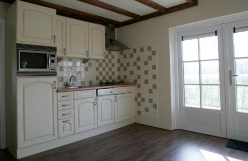 Schoonloo House | Vakantiehuis NamaStee