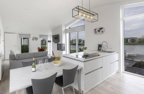 Wemeldinge House | Vakantiehuis Ruisweg 28 by Interhome