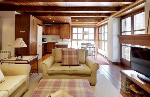 Baqueira Apartment | Val de Ruda 46 by FeelFree Rentals