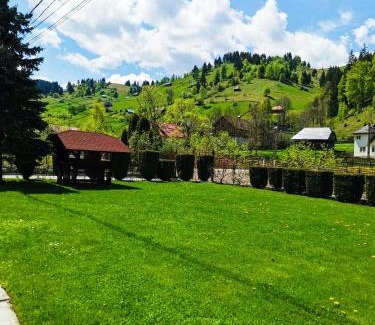 Moeciu de Sus House | Valea Dorului Guest House