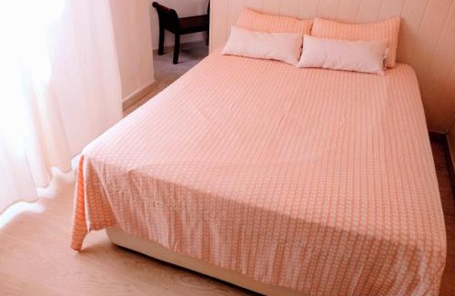 El Mercat Apartment | Valencian Dreams of the Proletariat