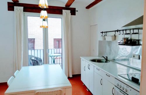 El Mercat Apartment | Valencian Dreams of the Proletariat