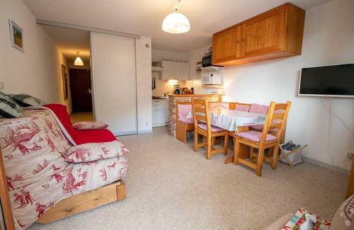 Valfrejus Apartment | VALFREJUS appartement 2 pièces 35m2, au pied des pistes avec balcon