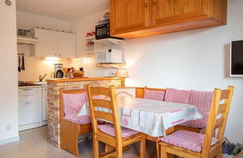 Valfrejus Apartment | VALFREJUS appartement 2 pièces 35m2, au pied des pistes avec balcon