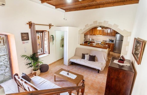 Gavalochori House | Valia's Stone House