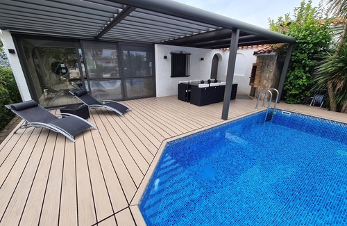 Castello d'Empuries Villa | Valira 5, charming villa with private pool and mooring on the canal!
