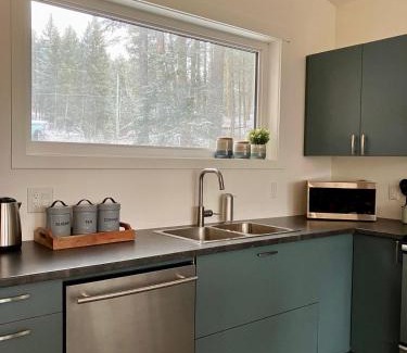 Golden House | Valley Edge Lodge