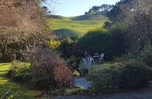 Rotorua Apartment | Valley Hideaway, peaceful and quiet. No Vape no Smoking property