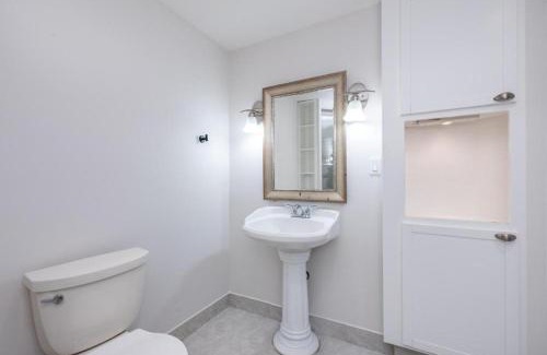 Valley Ridge House | Valley Home 2 Bed 1 Bath Walkout Basement Apartment, 1hr to Banff, 40 Mins Canmore, 5 mins to WinSport & Olympic park