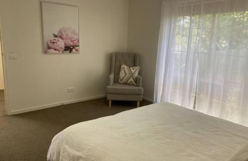 Healesville House | Valley House - Location Location Location - Comfortable home in the heart of Healesville