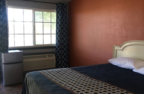 Atwater Hotel | Valley Motel