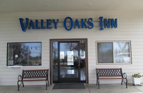 Woodland Hotel | Valley Oaks Inn Woodland