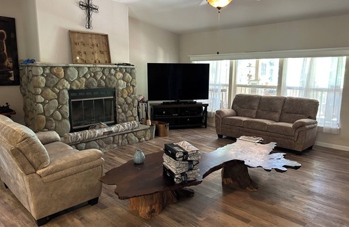 Squaw Valley House | Valley retreat