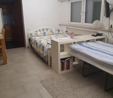 Langenfeld Apartment | Valley Road House 1 Bedroom Apt