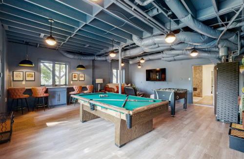 Black Mountain House | Valley View Lodge at Camp Rockmont