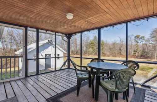Front Royal Villa | Valley Vista-Mins to SkylineDrive-Hot Tub-King, Queen Beds