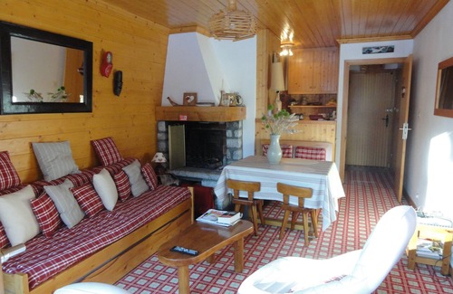 Meribel Apartment | VALLEYS MERIBEL -3 -in 1700m- South East - skis - Charming