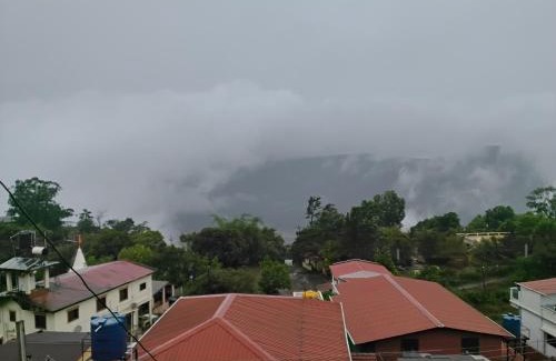 Wai Hotel | Vallyview's Residency