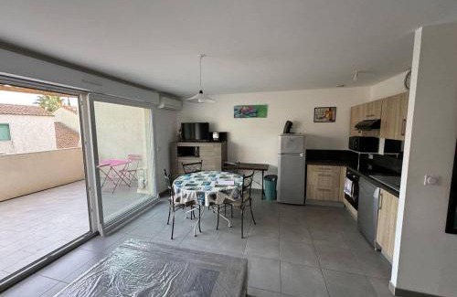 Valras-Plage Villa | Valras Charme & Mer Proche