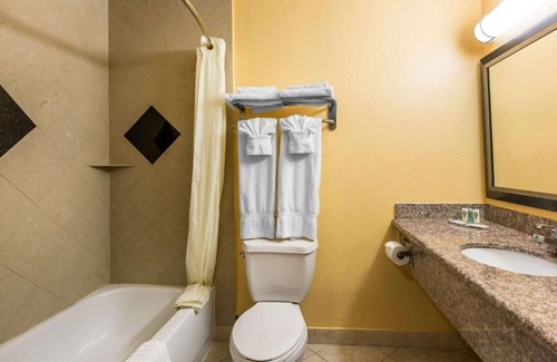Bell Gardens House | Value accommodations conveniently close to downtown Los Angeles