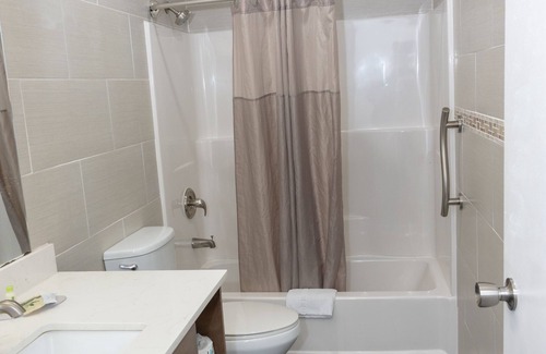 Bellflower Hotel | Value Inn Bellflower