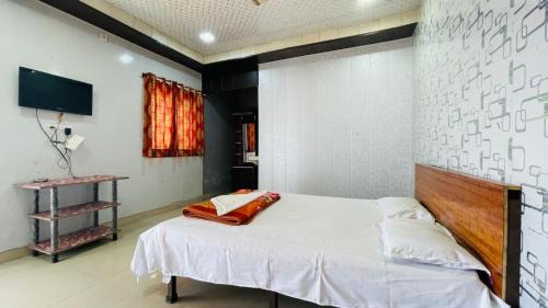 Satara Hotel | Vamoose Kaas Hill Resort