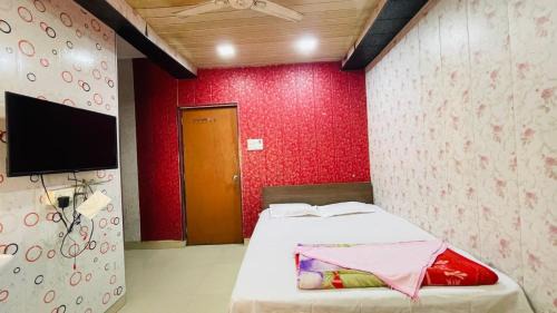 Satara Hotel | Vamoose Kaas Hill Resort