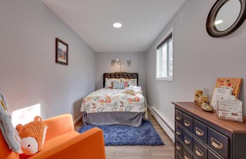 Bushkill House | Van Gogh themed home-All Community Amenities Included!