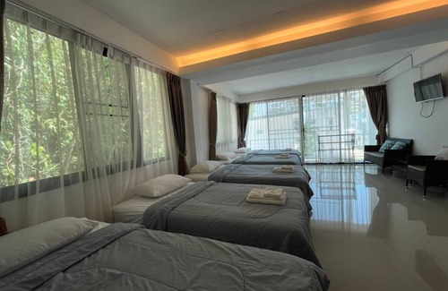 Sanamchai Hotel | Vanavaree Resort